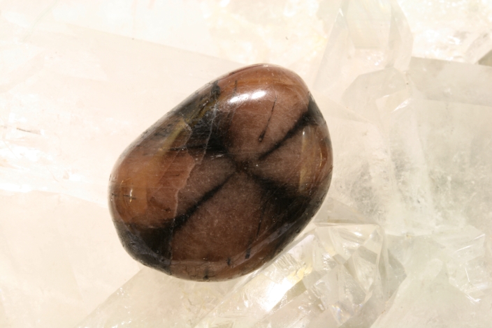 chiastolith-kreuzstein_01