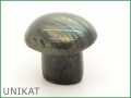 Labradorit in Pilzform geschliffen