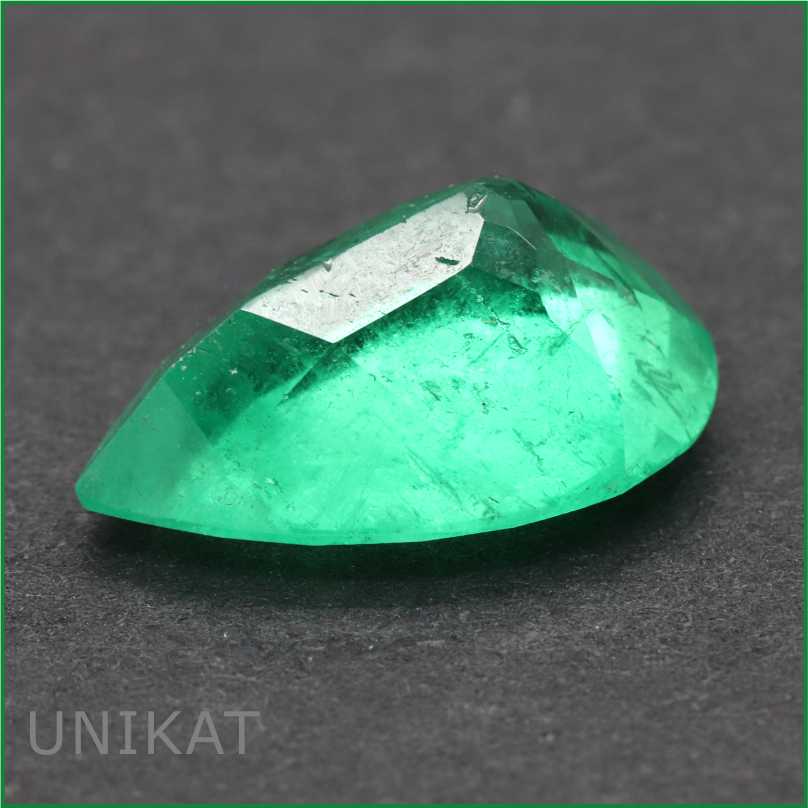 smaragd-tropfenform-naturfarbe-3,60ct.-edelsteinhimmel-topas-edelsteingeschaeft-badtoelz-04